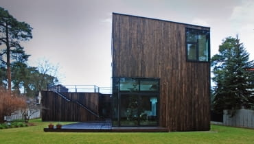 Dom pod dębem w Warszawie