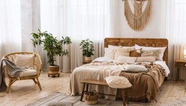 Boho, scandi czy minimalizm – który styl sprawdzi się w organicznej sypialni?Sl