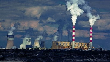 Elektrownia węglowa Bełchatów 31.08.2011 KLESZCZOW , NAJWIEKSZA W EUROPIE ELEKTROWNIA CIEPLNA I KOPALNIA ODKRYWKOWA WYTWARZAJACA ENERGIE ELEKTRYCZNA Z WEGLA BRUNATNEGO , BOT KWB BELCHATOW S.A. FOT. MALGORZATA KUJAWKA / AGENCJA GAZETA