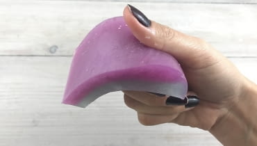 Jak zrobić mydło? Gumowe mydło krok po kroku Jak zrobić mydło? Gumowe mydło krok po kroku