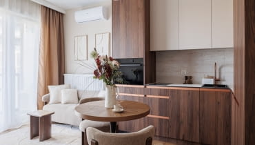 Wnętrze inspirowane estetyką połowy XX wieku - projekt Decoroom Wnętrze inspirowane estetyką połowy XX wieku - projekt Decoroom