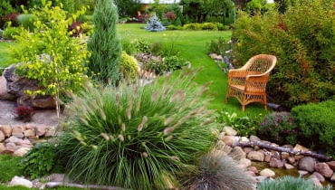 OGROD FOT. JERZY ROMANOWSKI PUBLIKACJA LADNY DOM NR 4 (66) - 4.2004