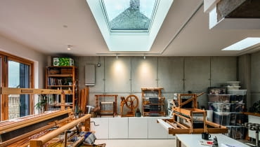 Warsztat tkacki pod własnym dachem? Uwolnij swoje pasje, a poddasze odkryje przed Tobą więcej niż myślisz!