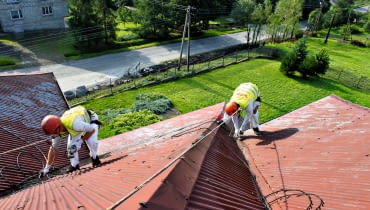 Renowacja dachu z blachy