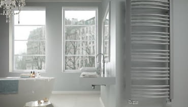 Aby drabinka zapewniła w łazience odpowiedni komfort cieplny, należy dokładnie określić jej moc. grzejnik łazienkowy,grzejnik drabinkowy,drabinka,ogrzewanie łazienki