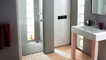 Kocioł gazowy stojący, z wbudowanym zasobnikiem ciepłej wody Kocioł gazowy stojący, z wbudowanym zasobnikiem ciepłej wody