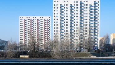 Termomodernizacja bloków na osiedlu Bolesława Chrobrego w Poznaniu, projekt: Ultra Architects Termomodernizacja bloków na osiedlu Bolesława Chrobrego w Poznaniu, projekt: Ultra Architects