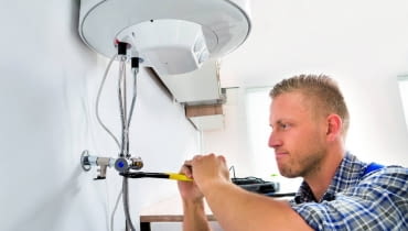 Osobnych obwodów elektrycznych wymagają pompy do wody (hydrofor) oraz urządzenia grzewcze, np. termy