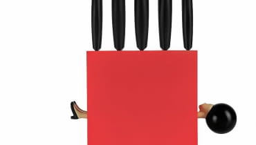 <B>Biała magia, czarny humor</B> <BR/>Przyrządzasz stek, a czujesz się jak David Copperfield! 'Magic Box' włoskiej marki e-my to pięć perfekcyjnie naostrzonych i, niestety, dobrze zakotwiczonych noży <B>Biała magia, czarny humor</B> <BR/>Przyrządzasz stek, a czujesz się jak David Copperfield! 'Magic Box' włoskiej marki e-my to pięć perfekcyjnie naostrzonych i, niestety, dobrze zakotwiczonych noży