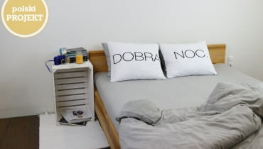 Nocne Dobra: pościel dzianinowa z nadrukiem pościel, polski projekt, polska pościel, ładna pościel, prosta pościel, bawełniana pościel