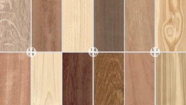 Tak wyglądają różne gatunki drewna: 1. Dąb europejski (Quercus petraea (Matt.) Liebl. i Quercus robur L.) 2. Iroko (Milicia excelsa (Welw.) C.C.Berg) 3. Jesion wyniosły (Fraxinus excelsior L.) 4. Mansonia (Mansonia altissima A.Chev.) 5. Meranti różowe (Shorea sp., np. Shorea acuminata Dyer) 6. Modrzew europejski (Larix decidua Mill.) 7. Okume (Aucoumea klaineana Pierre) 8. Świerk pospolity (Picea abies (L.) Karst.) 9. Tatażuba (Bagassa guianensis Aubl.) 10. Teak (Tectona grandis L.f.) 11. Toon (Toona ciliata M. Roem.) 12. Żywotnik (Thuja plicata Donn. ex D. Don) Tak wyglądają różne gatunki drewna: 1. Dąb europejski (Quercus petraea (Matt.) Liebl. i Quercus robur L.) 2. Iroko (Milicia excelsa (Welw.) C.C.Berg) 3. Jesion wyniosły (Fraxinus excelsior L.) 4. Mansonia (Mansonia altissima A.Chev.) 5. Meranti różowe (Shorea sp., np. Shorea acuminata Dyer) 6. Modrzew europejski (Larix decidua Mill.) 7. Okume (Aucoumea klaineana Pierre) 8. Świerk pospolity (Picea abies (L.) Karst.) 9. Tatażuba (Bagassa guianensis Aubl.) 10. Teak (Tectona grandis L.f.) 11. Toon (Toona ciliata M. Roem.) 12. Żywotnik (Thuja plicata Donn. ex D. Don)