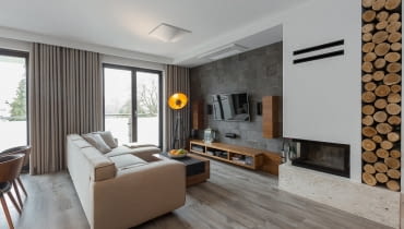 Krakowskie mieszkanie - między bielą a czernią