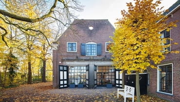 Dom w Breukelen. Projekt: Zeec Architecten dom w stajni, dom w wozowni
