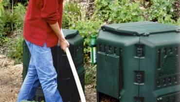 Szczepionki bakteryjne - w postaci płynu lub proszku - przyspieszają wytwarzanie humusu kompostownik