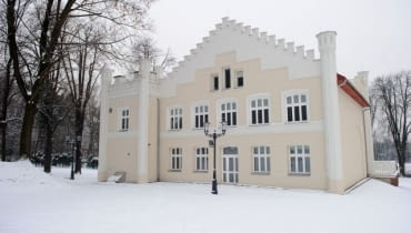 TARNOW PALACYK PARK STRZELECKI PAWEL TOPOLSKI