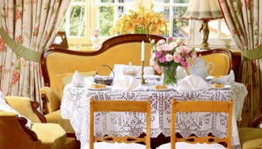 30.06.2008 WARSZAWA WNETRZE W STYLU DWOREK POLSKI , MEBLE STYLIZACJA KAROLINA SWIDERSKA FOT. ARKADIUSZ SCICHOCKI / AGENCJA GAZETA PUBLIKACJA CZTERY KATY NR 12 (206) - 12 2008