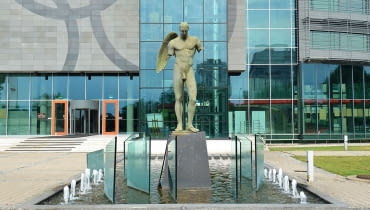 Ikaro Alato, Igor Mitoraj, Warszawa, fot. Adrian Grycuk, (wikimedia, CCC BY-SA 3.0 pl) Ikaro Alato, Igor Mitoraj, Warszawa, fot. Adrian Grycuk, (wikimedia, CCC BY-SA 3.0 pl)