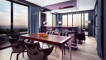 Duże okna od podłogi po sufit to już standard w tego rodzaju budynkach.