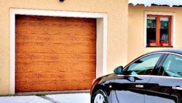 Brama garażowa wymaga regularnej konserwacji
