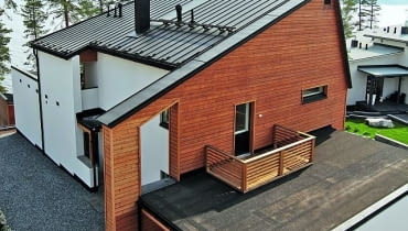 Classic, Ruukki; szerokość: 505 mm; długość: 800-10000 mm; wykończenie powierzchni: powłoka Pural mat; kolor: czarny Cena netto: 49,80 zł/m2 blacha płaska