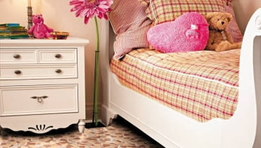 Zrób to sam. Wykładzina elastyczna ma kilka cennych zalet: jest niedroga, łatwa w pielęgnacji, a na dodatek jej układanie nie sprawia większych problemów. Spróbujmy więc zrobić to samodzielnie. Zrób to sam. Wykładzina elastyczna ma kilka cennych zalet: jest niedroga, łatwa w pielęgnacji, a na dodatek jej układanie nie sprawia większych problemów. Spróbujmy więc zrobić to samodzielnie.