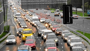 Korek na Puławskiej 19.09.2013 Warszawa . Korek na ulicy Pulawskiej przy Poludniowej Obwodnicy Warszawy . fot. Dariusz Borowicz / Agencja Gazeta SLOWA KLUCZOWE: komunikacja korek zator pulawska ulica /FR/