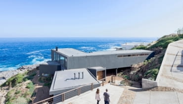 Nowoczesny dom z widokiem na ocean; proj. LAND arquitectos nowoczesny dom, dom z widokiem na ocean, dom na wakacje, dom na lato