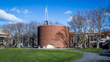 Kaplica MIT. Proj. Eero Saarninen