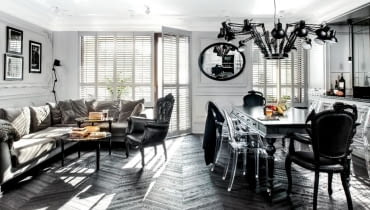 Granitowy blat stołu robotnicy wnieśli na XIII piętro - nawet podzielony na segmenty nie mieścił się w windzie. Nad nim lampa 'Dear Ingo' (Moooi, Space Design), zaprojektowana przez Rona Gilada jako hołd dla designera Ingo Maurera. - Początkowo nie byłam do niej przekonana, ale ujęła mnie jej funkcjonalność - przyznaje Anika.