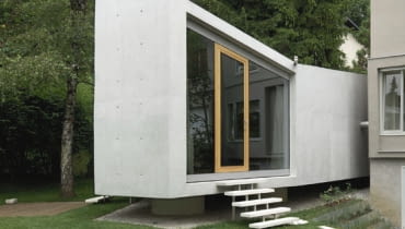 Rozbudowa domu w Lublanie projektu Bevk Perović arhitekti projekt, kostka, dom, lublana, słowenia, beton, rozbudowa, dom jednorodzinny