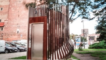 Modułowa publiczna toaleta w Gdańsku. Modułowa publiczna toaleta w Gdańsku.