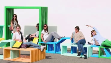 Intersections, czyli iloczyny, instalacja z modułowych obiektów. Intersections, czyli iloczyny, instalacja z modułowych obiektów.