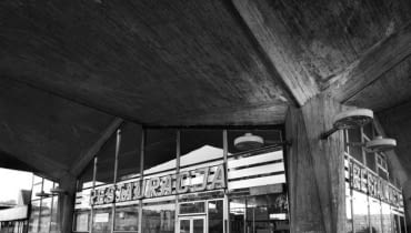 Dworzec kolejowy w Katowicach przeznaczony jest do rozbiórki, tymczasem eksperci biją na alarm! To cenny przykład modernizmu na skalę światową