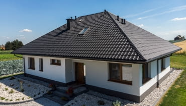 Jak obróbki blacharskie wpływają na nasz dach?