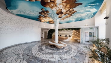 Galeria Pod Plafonem w Dolnośląskiej Bibliotece Publicznej Galeria Pod Plafonem w Dolnośląskiej Bibliotece Publicznej