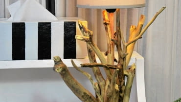 Ekologiczna lampa stołowa wykonana z gałęzi. diy, lampa z patyków
