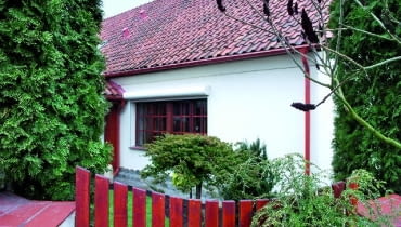Elewacja wykończona tynkiem cementowo-wapiennym elewacja