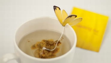 "Butterfly Tea" to projekt Yeny Lee. Butterfly tea, Yena Lee, herbata, torebka herbaty, projekt