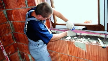 Oferta producentów okien jest u nas bardzo bogata, a ich jakość - wysoka. Aby służyły nam przez lata, musimy zadbać o ich prawidłowy montaż. okna, montaż okien