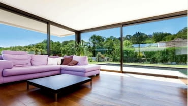 Okna z szybami zespolonymi szyby zespolone, duże okna, salon