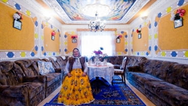 Zdjęcie z cyklu Gipsy Interiors; fot. Carlo Gianferro. "Gipsy Inetriors", wnętrza, cygani