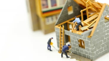 Niezależnie od pory roku, budowa domu to przedsięwzięcie, które musi zostać starannie przemyślane. Natomiast z pomocą doświadczonych fachowców i kierownika budowy, niezależnie od pory roku, może przebiegać szybko i sprawnie Niezależnie od pory roku, budowa domu to przedsięwzięcie, które musi zostać starannie przemyślane. Natomiast z pomocą doświadczonych fachowców i kierownika budowy, niezależnie od pory roku, może przebiegać szybko i sprawnie