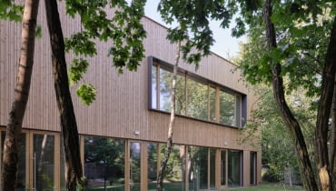 Biblioteka na warszawskiej Białołęce, przy ulicy Kłosowej 6A. Proj. AMBIENT