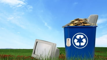 Pamiętajmy, że elektrośmieci to bardzo niebezpieczne odpady. Muszą być składowane w odpowiednich, specjalnie do tego celu przeznaczonych miejscach. Pamiętajmy, że elektrośmieci to bardzo niebezpieczne odpady. Muszą być składowane w odpowiednich, specjalnie do tego celu przeznaczonych miejscach.