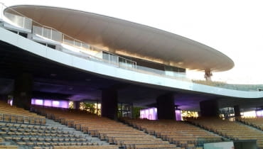 Przebudowany amfiteatr w Opolu. Projekt Biuro87a Architekci. Biuro87a Architekci, rewitalizacja, polska architektura, amfiteatr, polska, przebudowa, opole, Małgorzata Adamowicz- Nowacka, Marek Nowacki, Sabina Curzytek- Rabenda