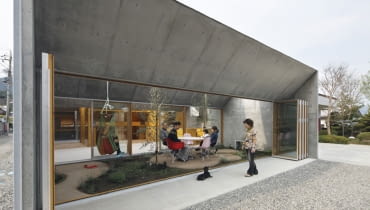 Japoński dom jednorodzinny Outside In, proj Hosaka Takeshi Japoński dom jednorodzinny Outside In, proj Hosaka Takeshi