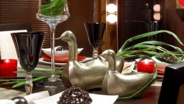 WNETRZA DEKORACJE NAKRYCIE STOLU SERWIS OBIADOWY NACZYNIA