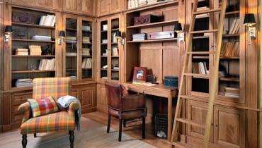 Surowy styl szkocki bardziej pasuje do współczesnych wnętrz niż inne dawne style. Najczęściej się nim inspirujemy, urządzając gabinety. Surowy styl szkocki bardziej pasuje do współczesnych wnętrz niż inne dawne style. Najczęściej się nim inspirujemy, urządzając gabinety.