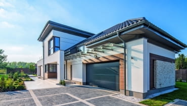 7 ładnych domów z dobrze dobranym bramami