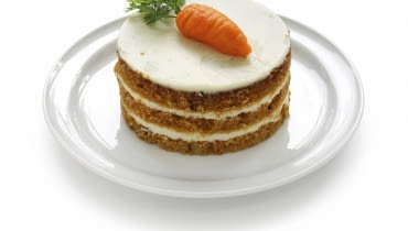 Tort z marchewki z serkiem mascarpone Tort z marchewki z serkiem mascarpone